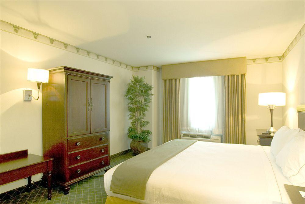 Holiday Inn Express & Suites - Pharr By Ihg Zewnętrze zdjęcie